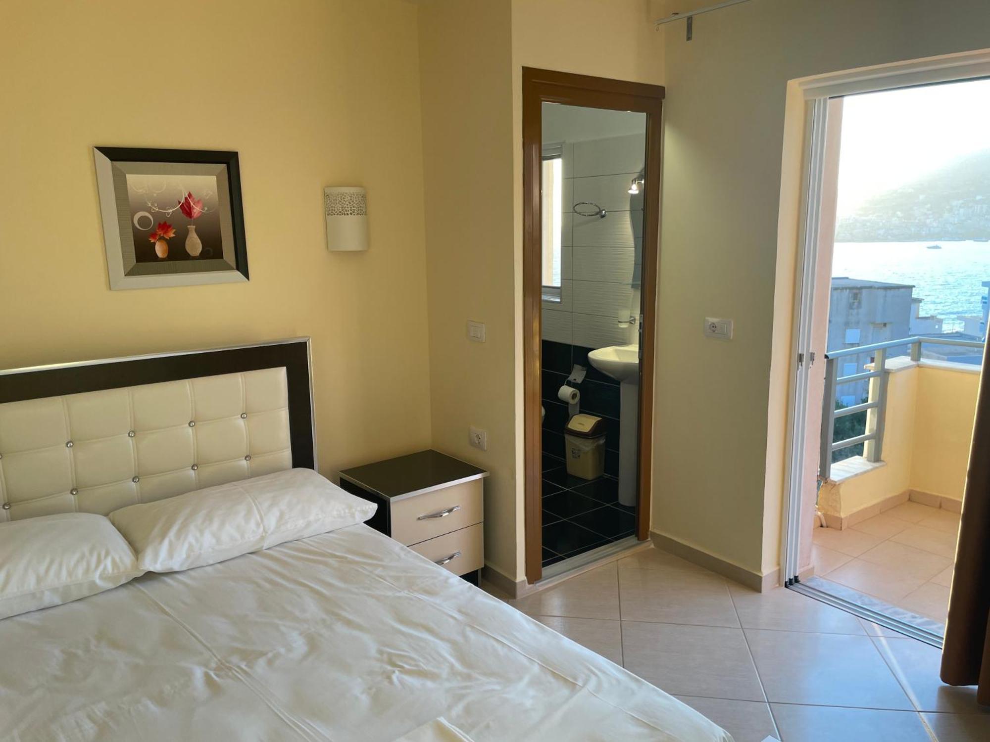 Honey Studios Sarandë Exterior foto