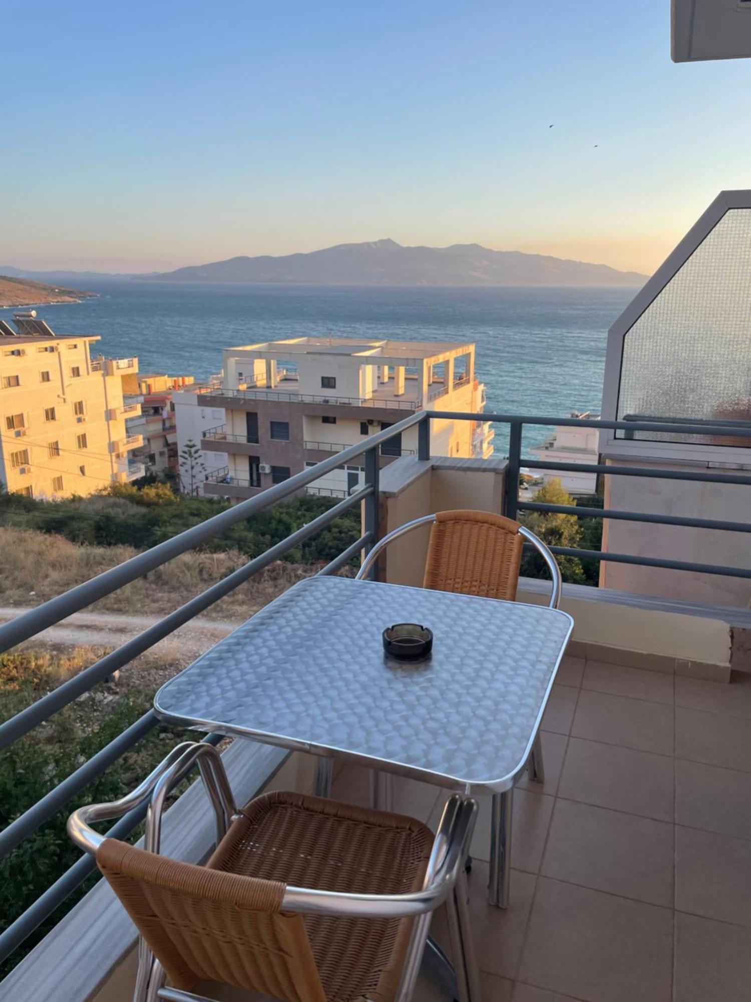 Honey Studios Sarandë Exterior foto